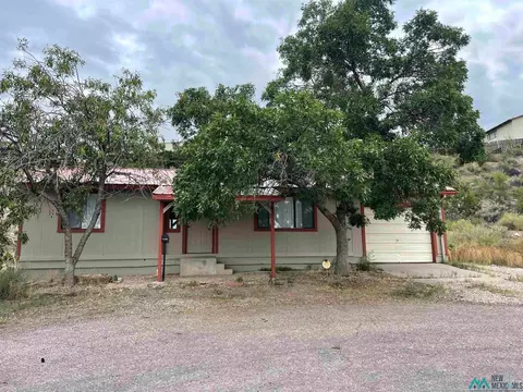 307 Debra St, Gallup, NM 87301