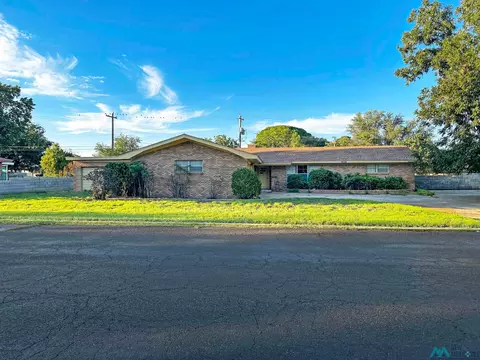 930 E Lincoln, Hobbs, NM 88240