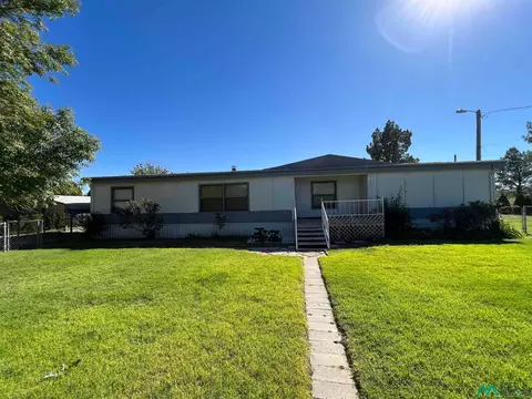 151 W Comanche Dr, Hobbs, NM 88240