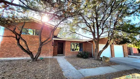 1110 Martinelli Dr, Gallup, NM 87301