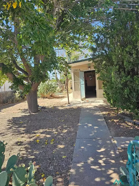 2914 S 9th St, Deming, NM 88030