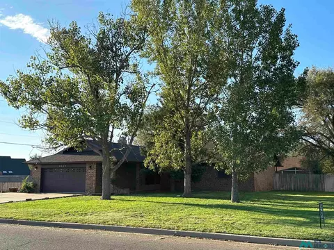 2029 Colonial, Clovis, NM 88101 photo 3