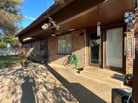 2029 Colonial, Clovis, NM 88101 photo 11