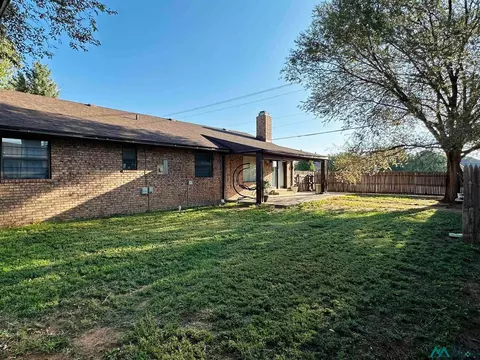 2029 Colonial, Clovis, NM 88101 photo 8