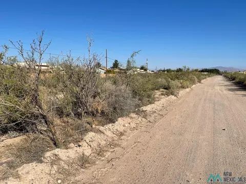 S Tennyson Dr, Deming, NM 88030