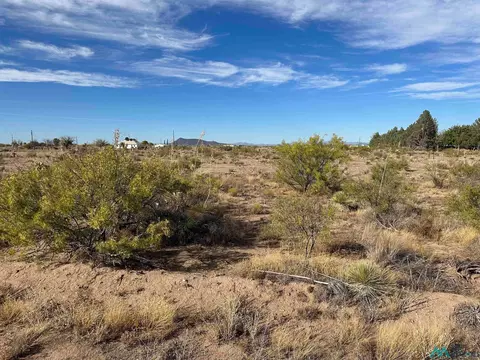 418 High High, Deming, NM 88030