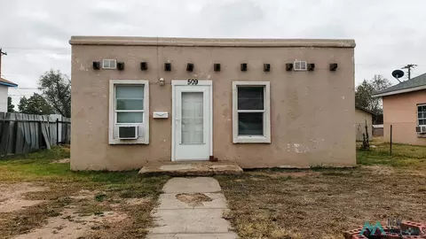 509 W Scharbauer St, Hobbs, NM 88240