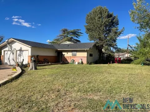 1512 E Highland Dr, Hobbs, NM 88240