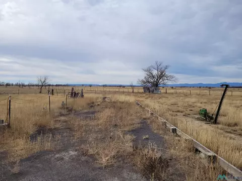 113 Highline, Maxwell, NM 87728 photo 16