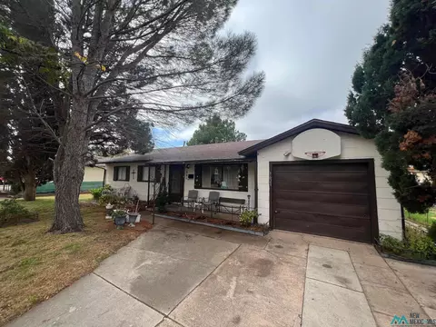 1621 N Penasco Dr, Hobbs, NM 88240