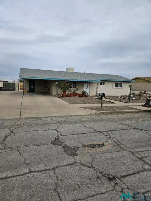 1721 Emerson Dr, Deming, NM 88030