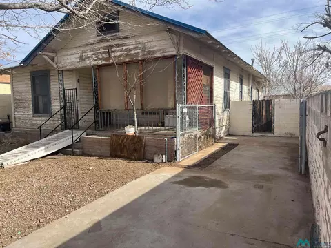 109 N Iron St, Deming, NM 88030