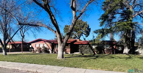 1002 E Lincoln, Hobbs, NM 88240