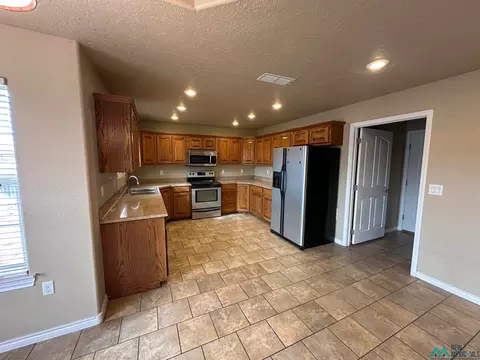 2101 Reese Dr, Clovis, NM 88101 photo 9