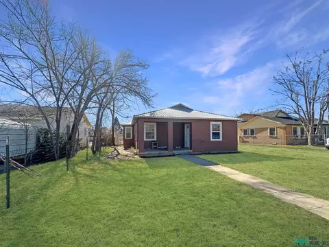 310 W Rainbow Dr, Hobbs, NM 88240