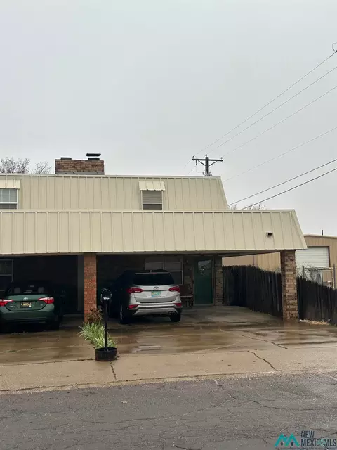 3321 N Acoma Dr, Hobbs, NM 88240