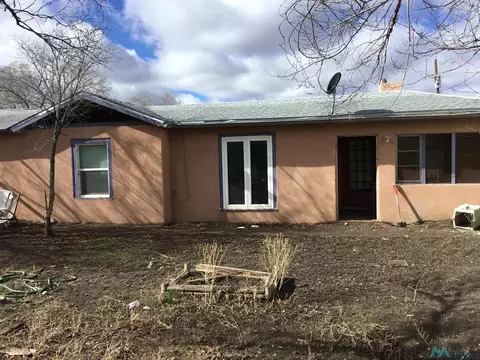 207 Pine St, Gallup, NM 87301