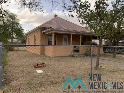 1106 D St, Carrizozo, NM 88301