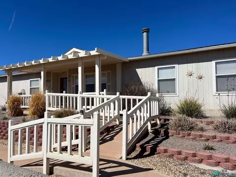 3285 NE Tennyson Dr, Deming, NM 88030