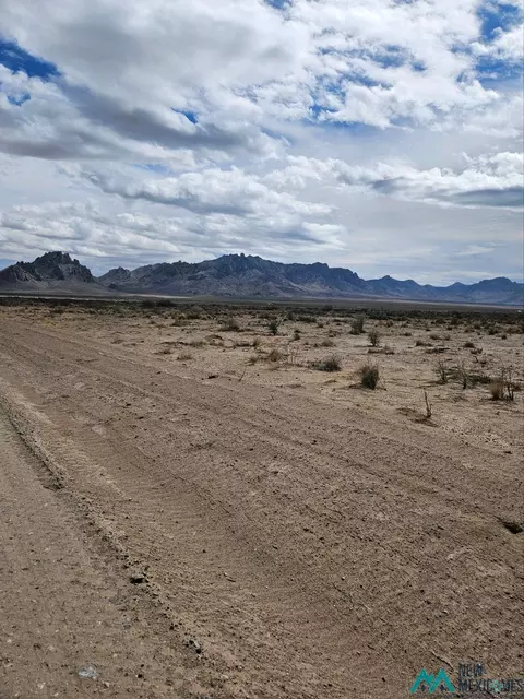 SE Tamarack Rd, Deming, NM 88030