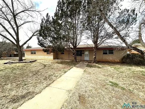 1316 S Avenue A Ave, Portales, NM 88130