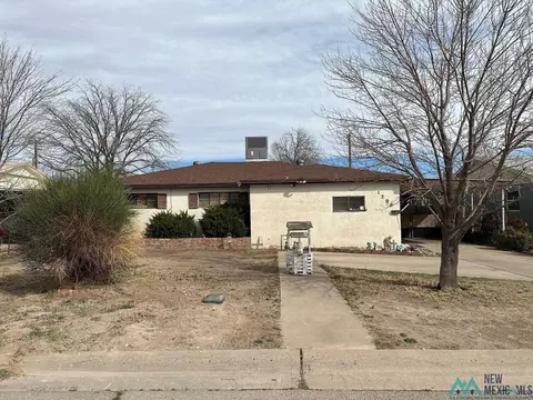 1208 W Yucca Ave, Artesia, NM 88210