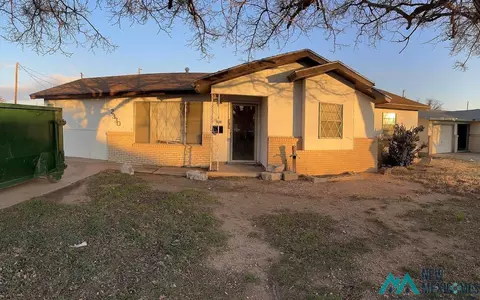 2330 N Matthews, Hobbs, NM 88240