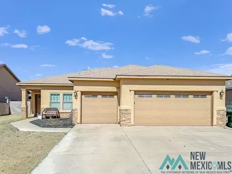 2036 E Saddle Club Dr, Hobbs, NM 88240