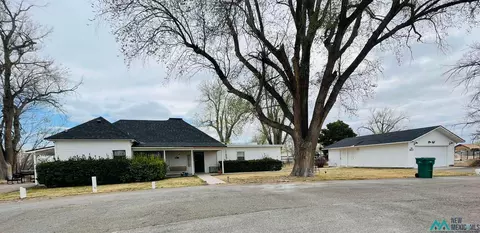 2106 N Freeman St, Artesia, NM 88210