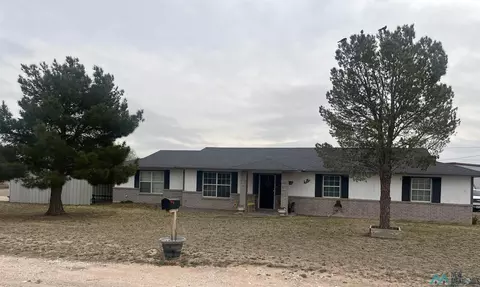 7514 N Tomlinson St, Hobbs, NM 88240