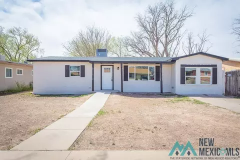 1411 W James Ave, Artesia, NM 88210