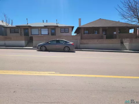 608 E Aztec Ave, Gallup, NM 87301
