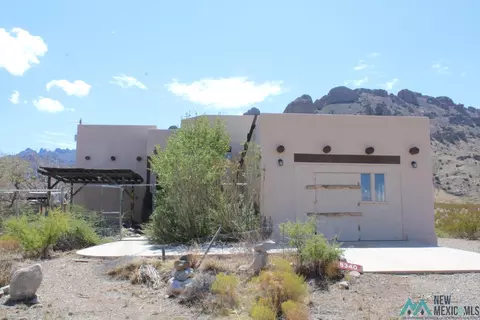 8340 Trocadero Rd SE, Deming, NM 88030