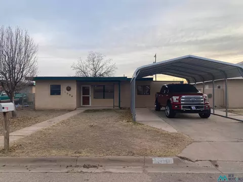 1509 W Yucca Ave, Artesia, NM 88210