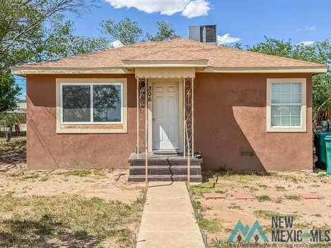 306 E Stanolind Rd, Hobbs, NM 88240