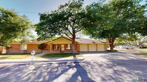 2715 N Jade Ave, Hobbs, NM 88240