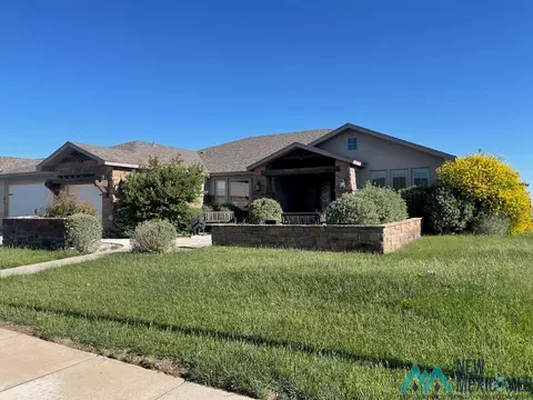 2118 E Tanglewood Ave, Hobbs, NM 88240