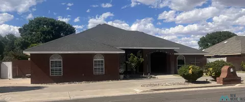 1030 W Mesa Verde, Hobbs, NM 88240