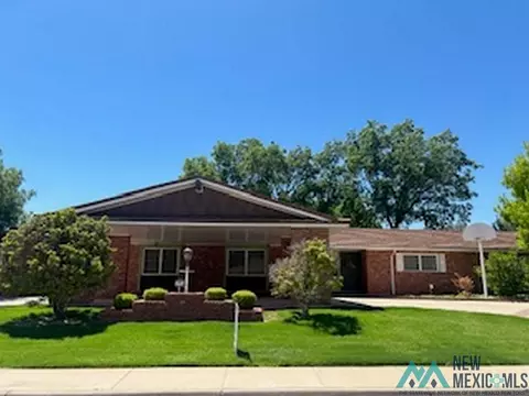 1807 W Ray Ave, Artesia, NM 88210