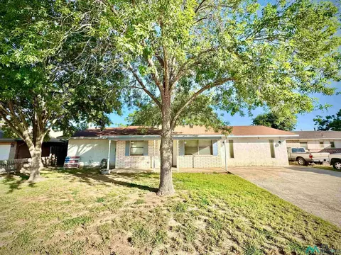 2201 W Bullock Ave, Artesia, NM 88210