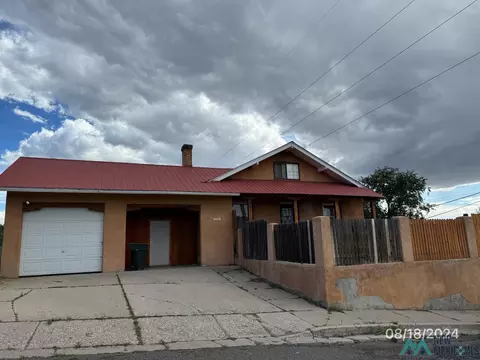 300 E Pine Ave, Gallup, NM 87301