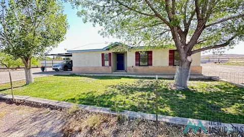 112 Palomas Circle Rd, Williamsburg, NM 87942 photo 1