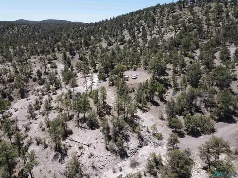25 Poverty Creek Pnes, Winston, NM 87943