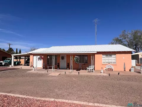 402 S Country Clb, Deming, NM 88030