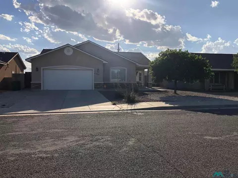 2513 N Green Valley Trail St, Hobbs, NM 88240