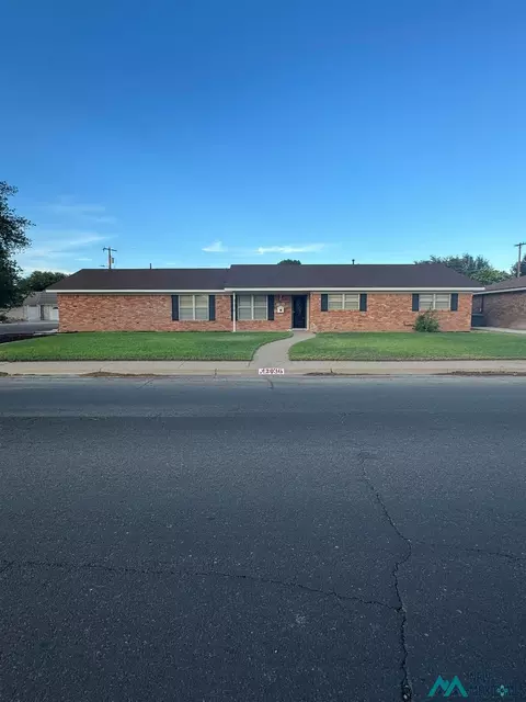 2036 N Fowler St, Hobbs, NM 88240