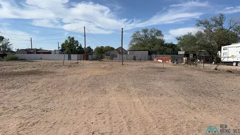 1620 E Skelly St, Hobbs, NM 88240