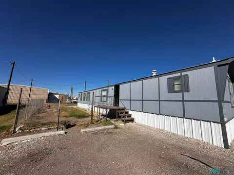 300 Apache St, Hobbs, NM 88240