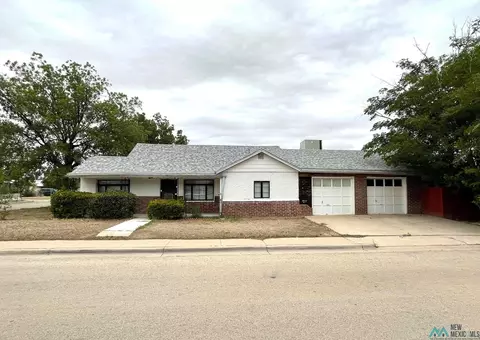902 N Fifth St, Artesia, NM 88210