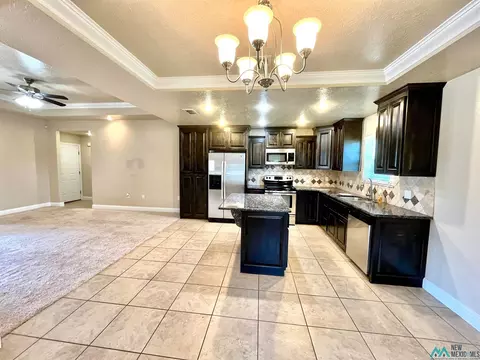 512 Almond Tree, Clovis, NM 88101 photo 3